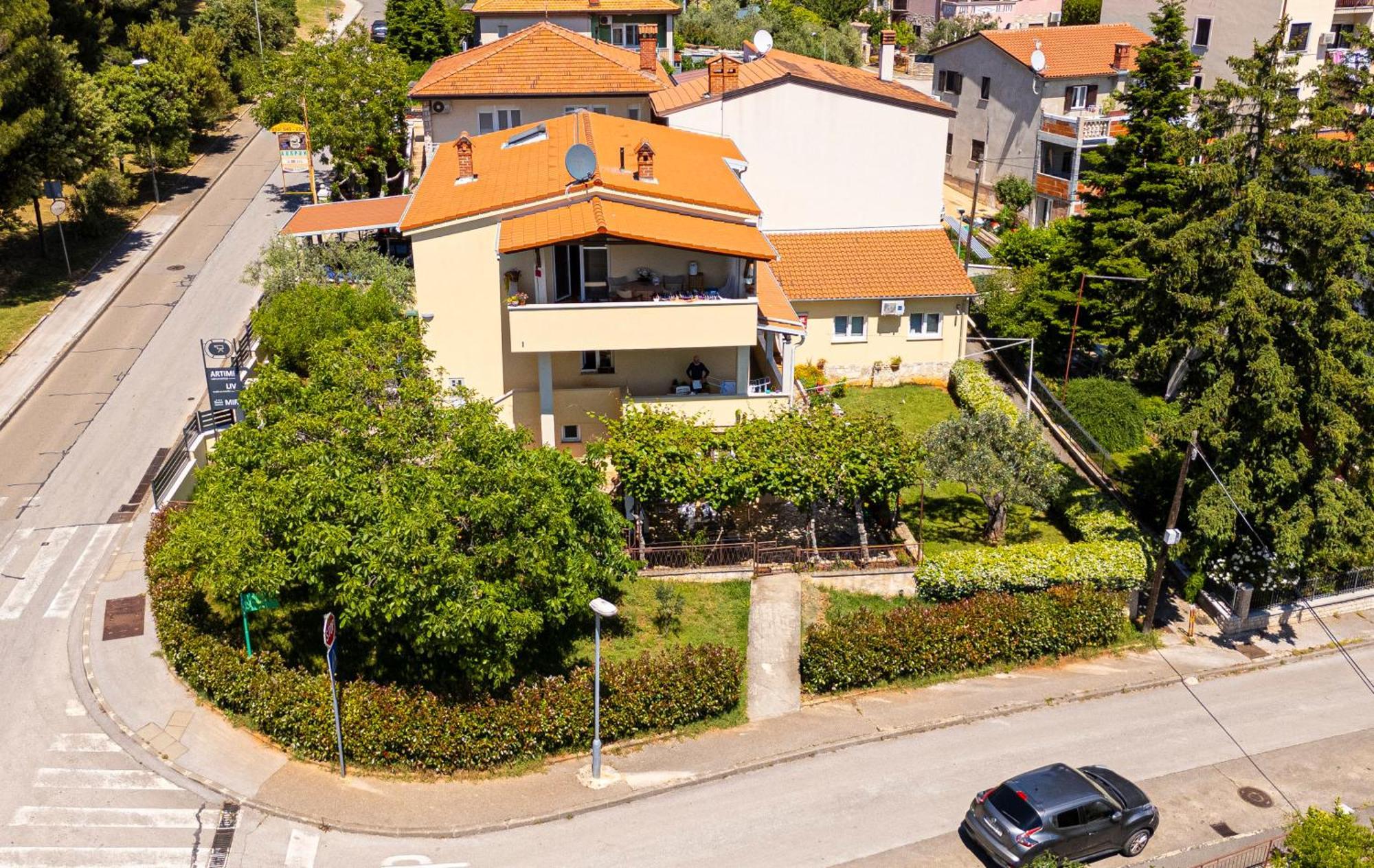 Apartment Mir Pula Exterior foto